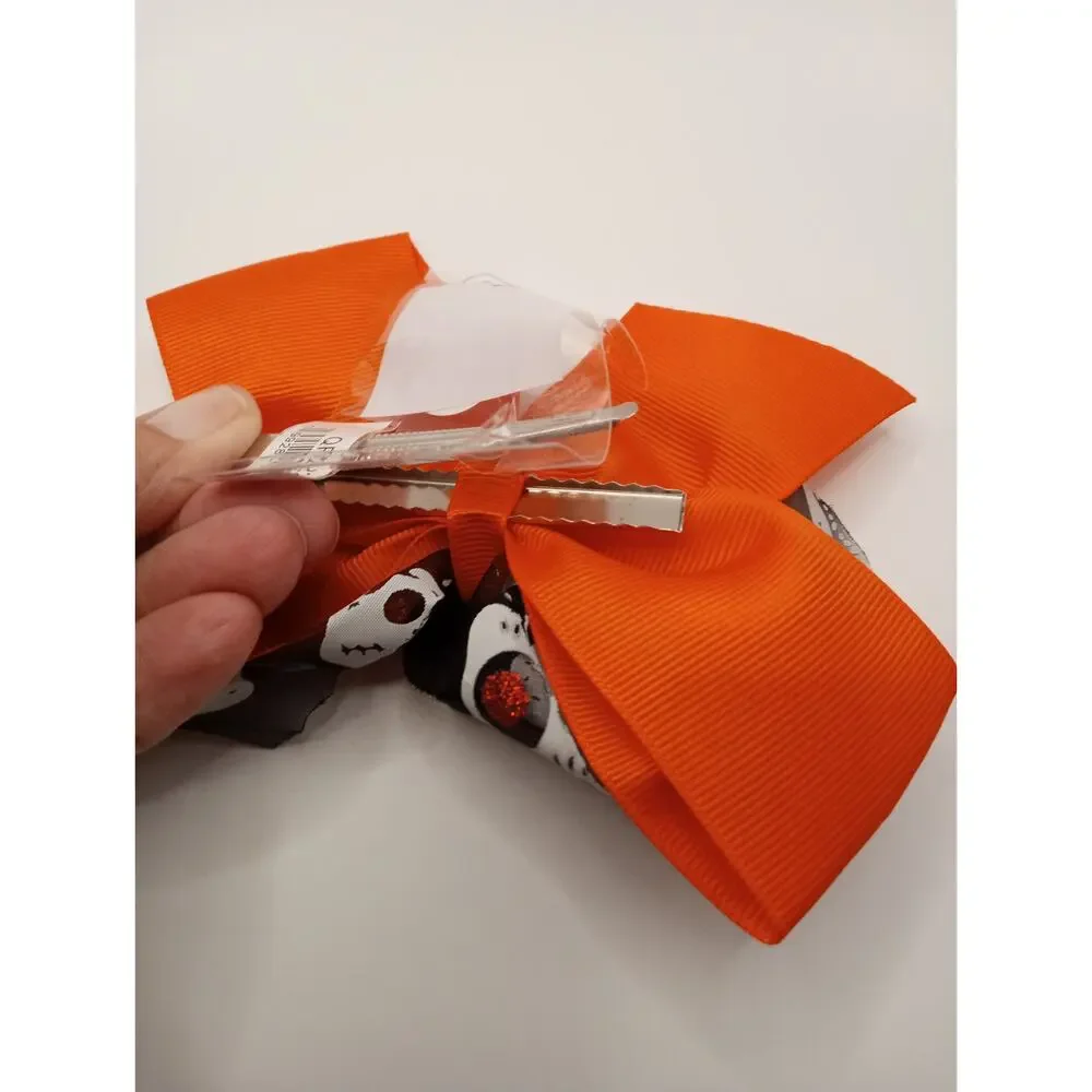 2 Halloween Bows - 1 Orange with Skulls & 1 Black with Jack O Lantern 1104